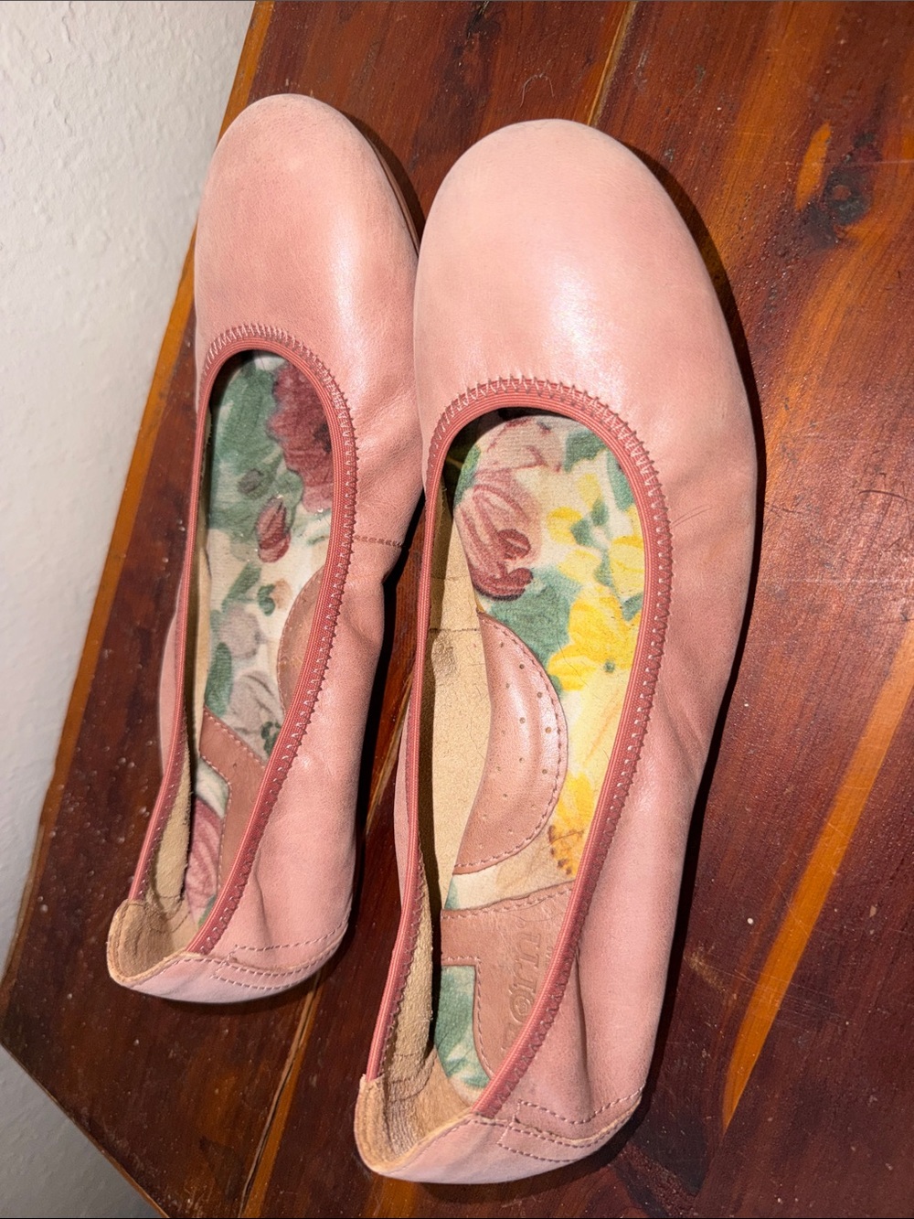 Born Womens Julianne Blush Pink Pastel Leather Round Toe Slip On Ballet Flats